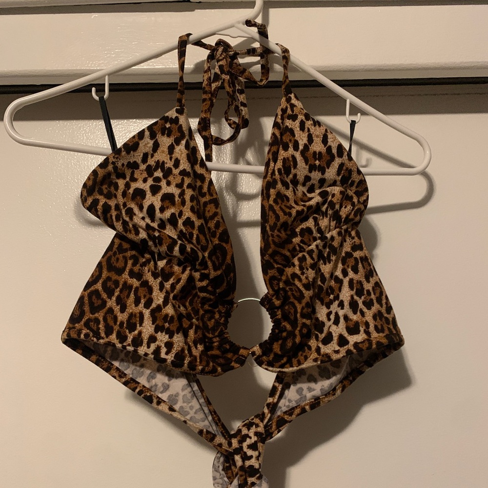 Shein // super cute cheetah print tie top // size S